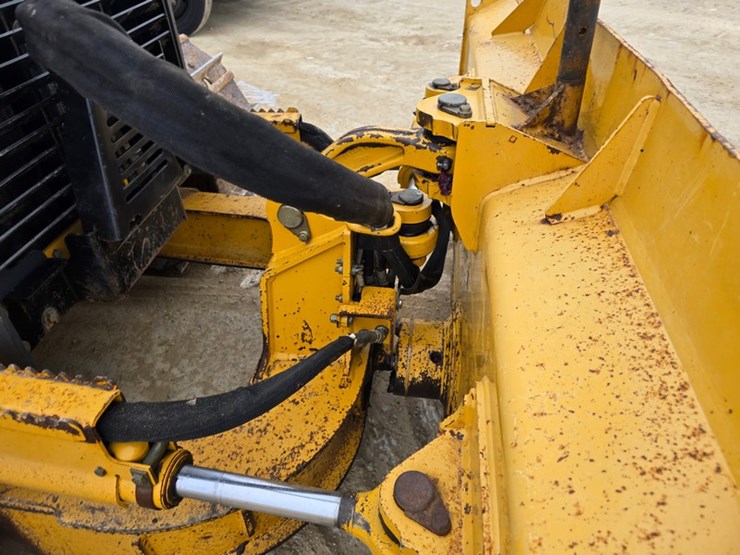 deere-450h-lt-image-11