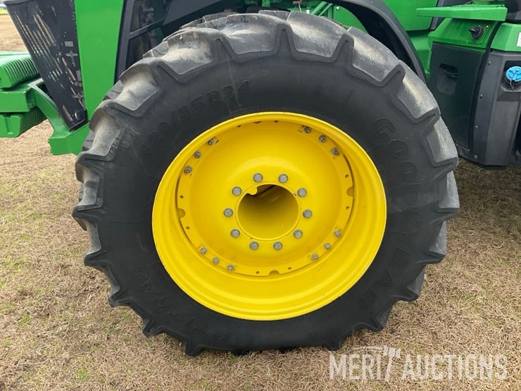 2023-john-deere-8r-370-image-14