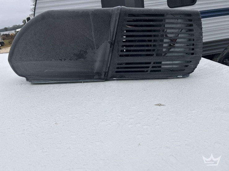 2014-forest-river-pop-up-trailer-image-9