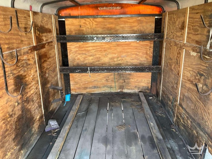 2012-sun-coast-trailers-712esb5-s/a-enclosed-trailer-image-11