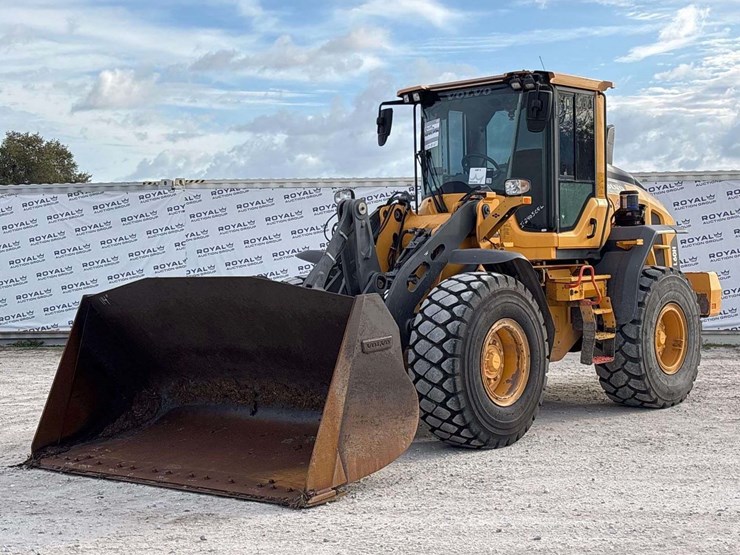 2020-volvo-l60h-image-1