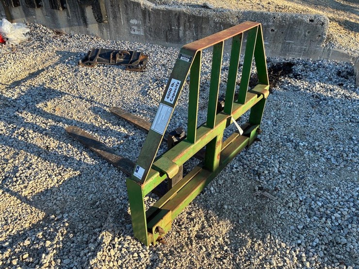 armstrong-ag-48”-tractor-loader-pallet-forks-image-6