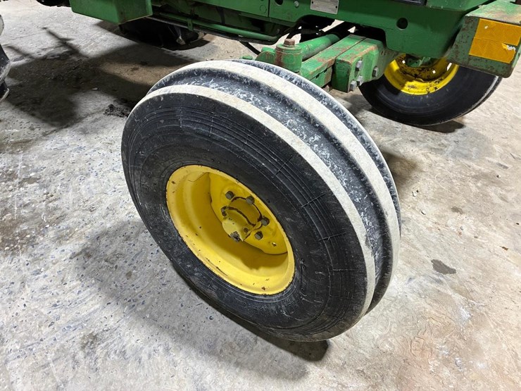 john-deere-2555-image-9