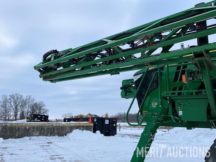 2015-john-deere-r4038-image-14