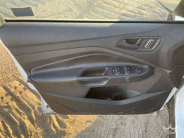 2016-ford-escape-image-12