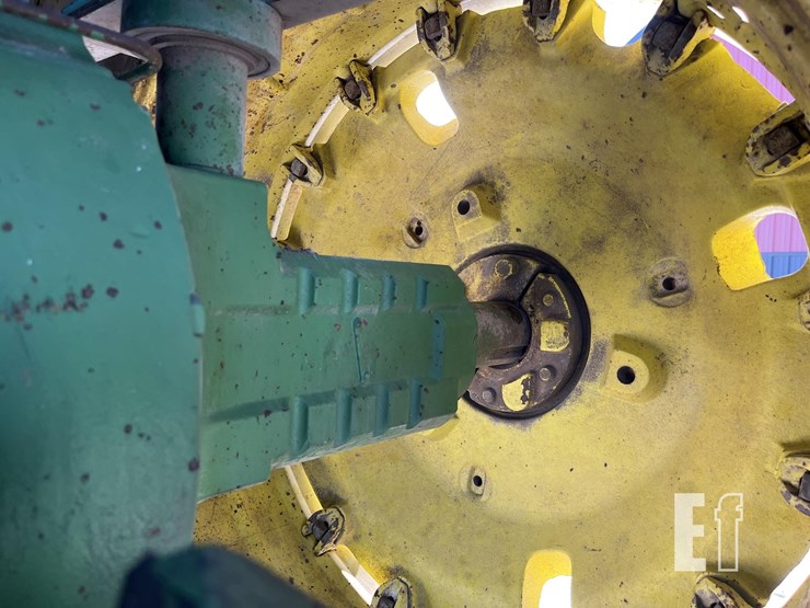 john-deere-4440-image-13