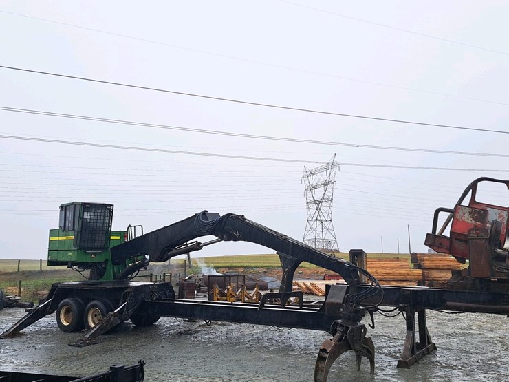 2010-deere-437c-image-5