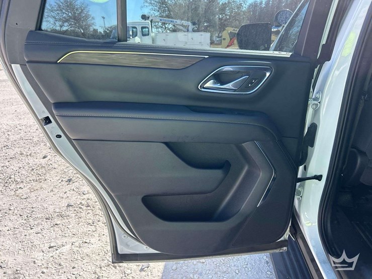 2022-chevrolet-tahoe-image-22