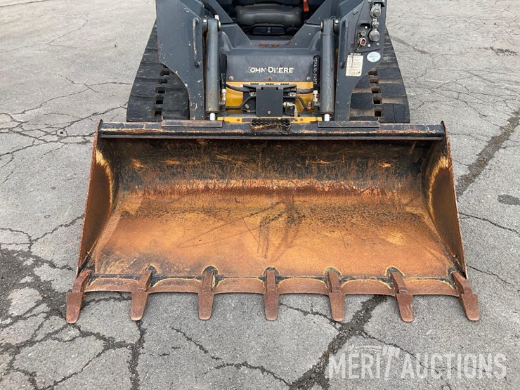 2022-deere-317g-image-9