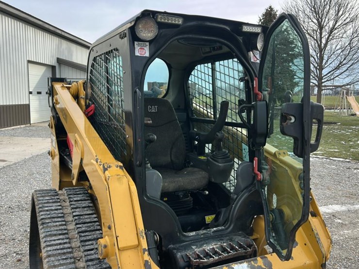 2019-caterpillar-249d-image-41