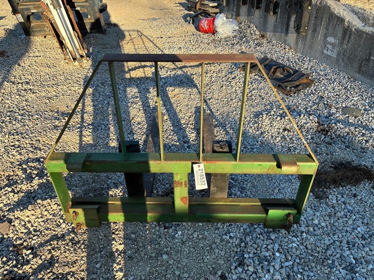 armstrong-ag-48”-tractor-loader-pallet-forks-image-5