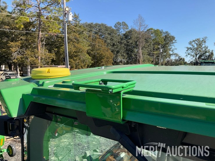 2023-john-deere-8r-370-image-41