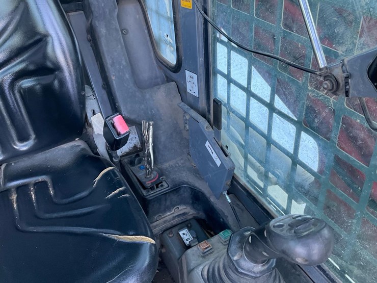 2012-takeuchi-tl10-image-51