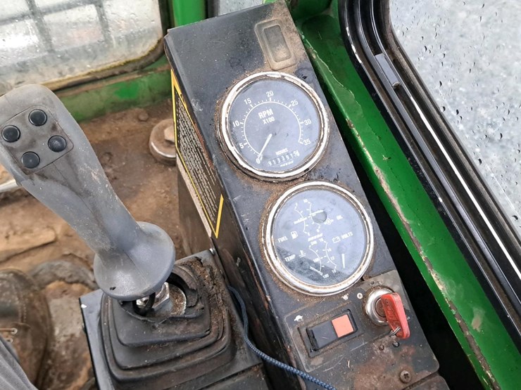 2010-deere-437c-image-9