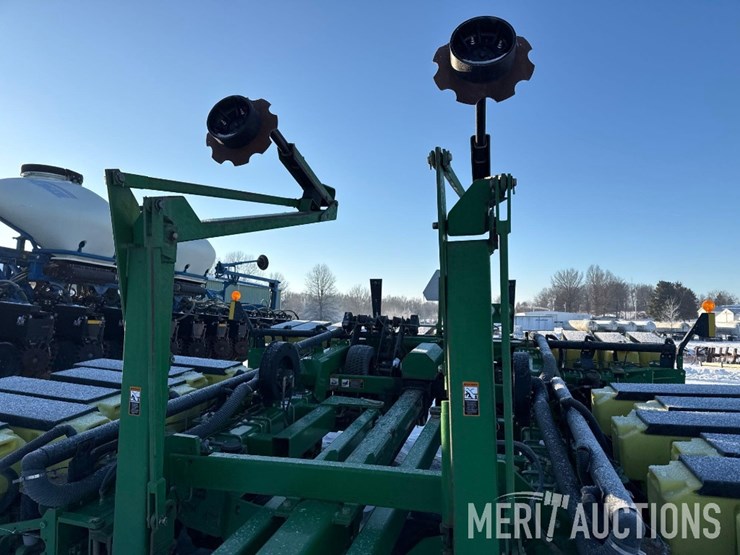 2001-john-deere-1780-image-12