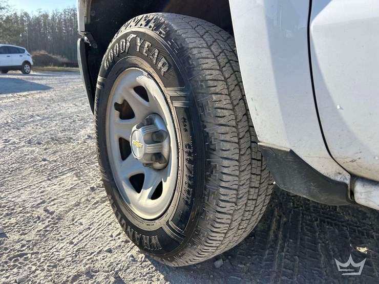 2016-chevrolet-silverado-1500-image-21