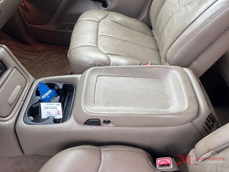 2001-sierra-3500-pickup-truck-image-48