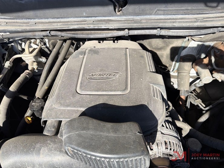 2013-chevrolet-2500-image-22