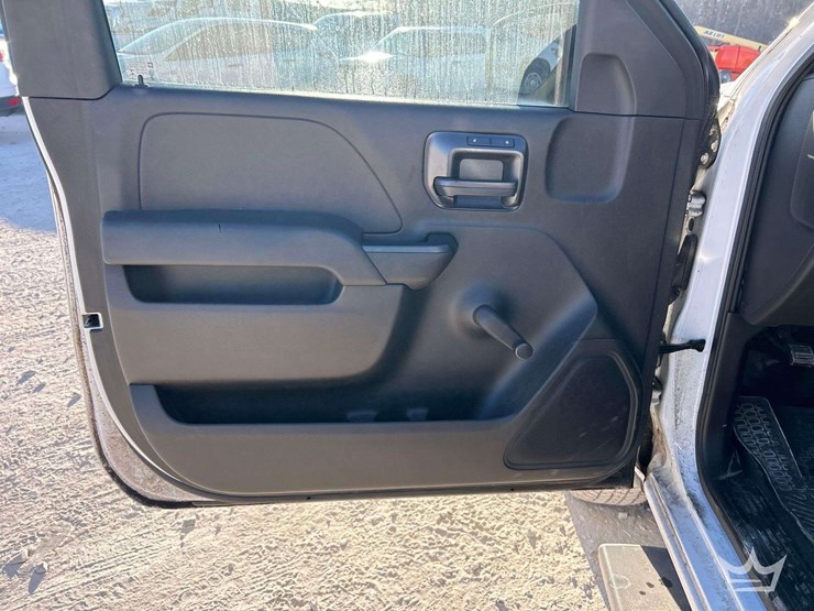 2016-chevrolet-silverado-1500-image-10