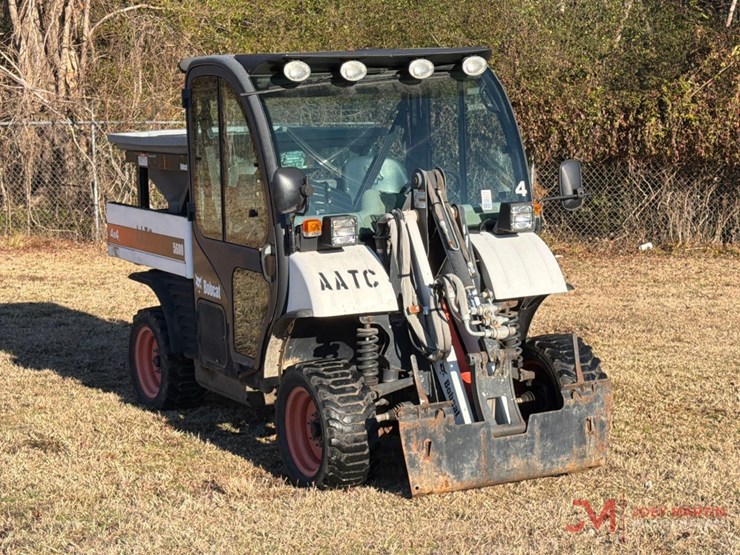 2008-bobcat-5600-toolcat-utv-image-1