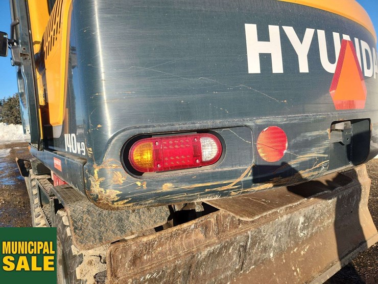 2012-hyundai-r140-w-9-excavator-image-23