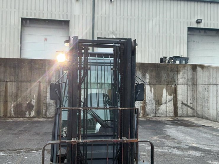 2018-toyota-8fdu25-image-27