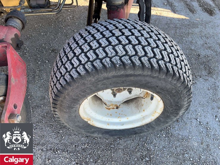 toro-31590n.-4x4-mower-image-10