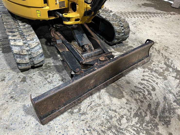 2017-caterpillar-304e2-cr-image-10