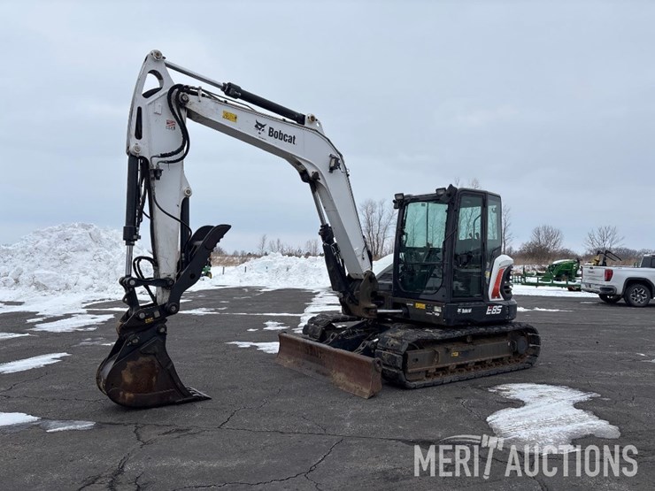 2019-bobcat-e85-image-1