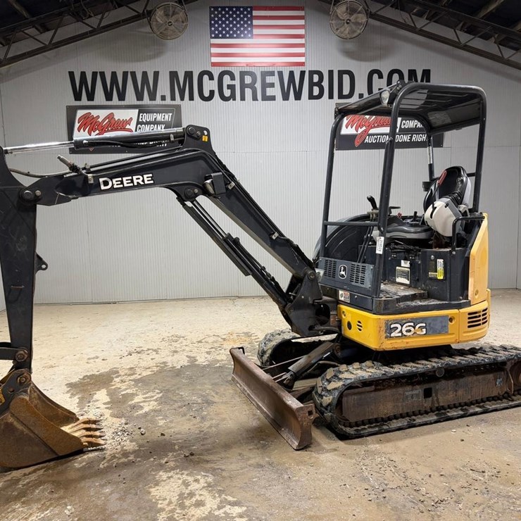 2016 DEERE 26G