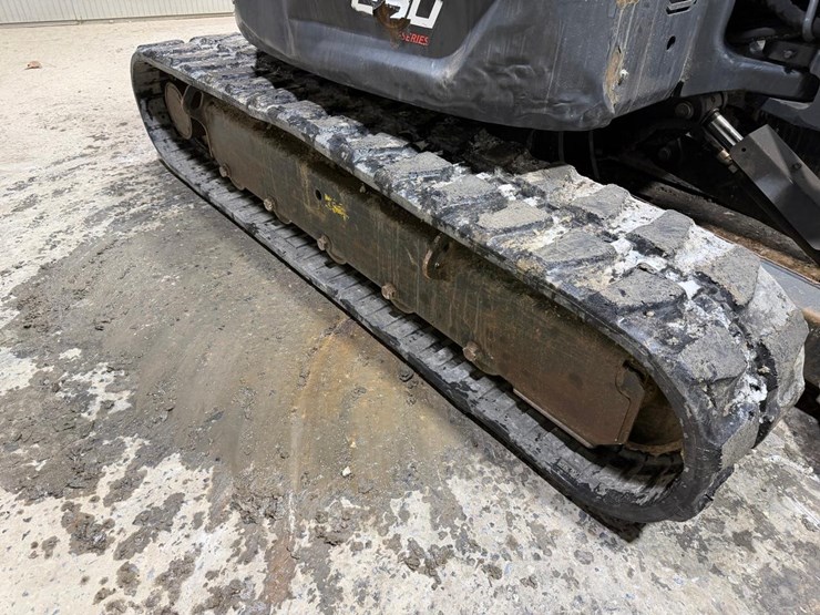 2021-bobcat-e50-image-21