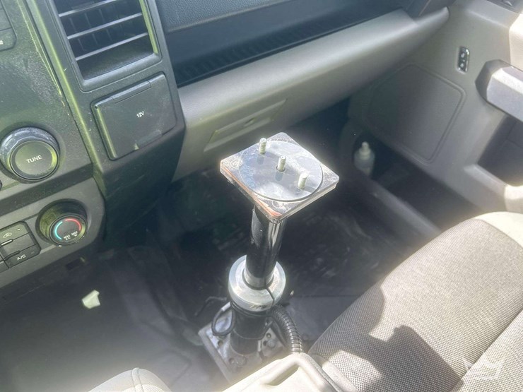 2020-ford-f150-image-22