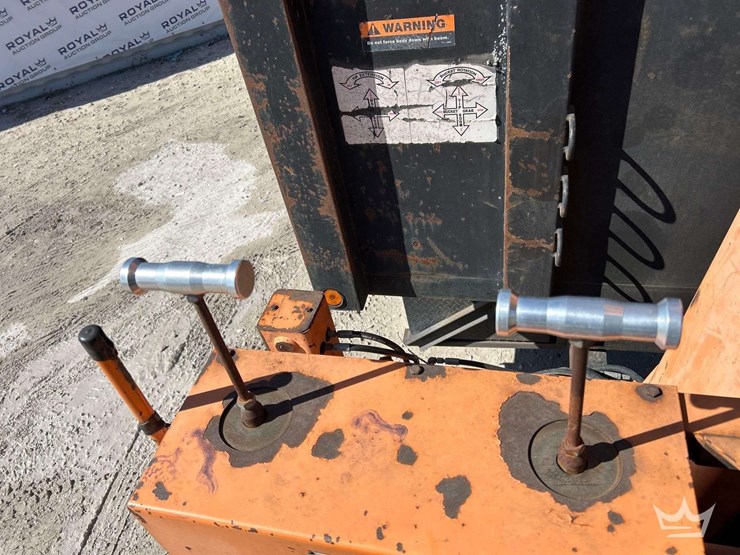 2013-international-durastar-4300-image-22