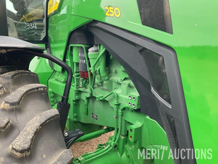2024-john-deere-8r-250-image-38
