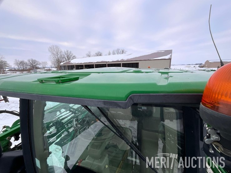 2015-john-deere-r4038-image-36