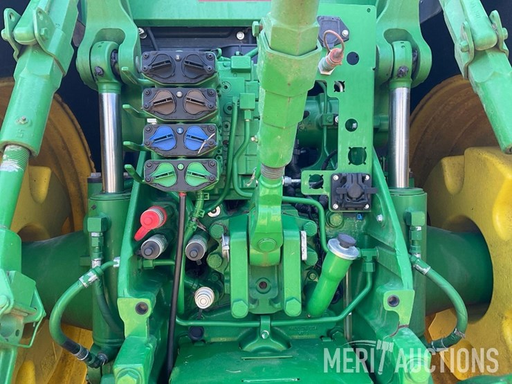 2023-john-deere-8r-280-image-31