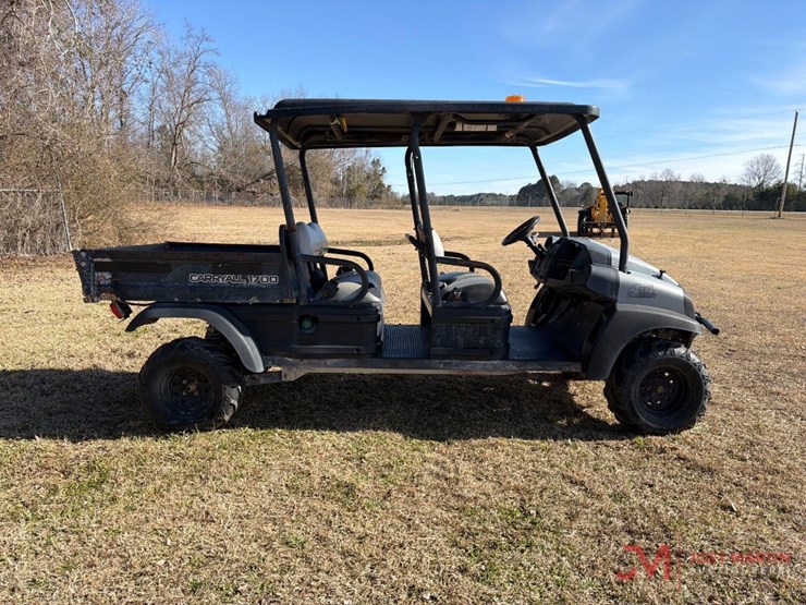 2020ingersoll-rand-club-car-carry-all-utv-image-2