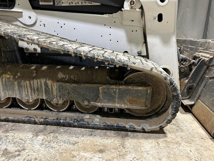 2023-bobcat-t770-image-14