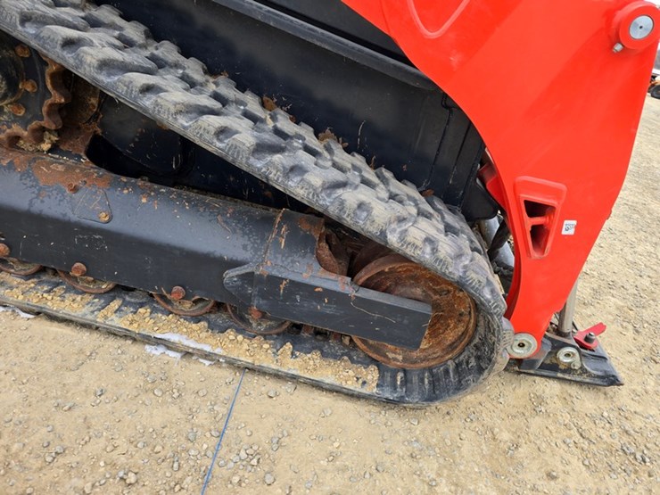 2024-kubota-svl75-3-image-22