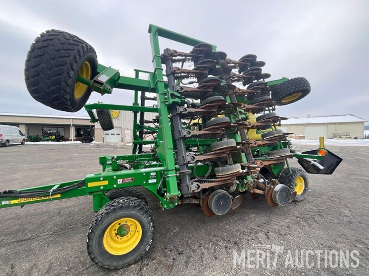 2012-john-deere-1990-image-15