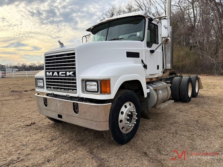 2006-mack-chn613-image-7