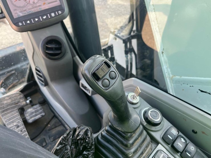 2020-bobcat-e145-image-40