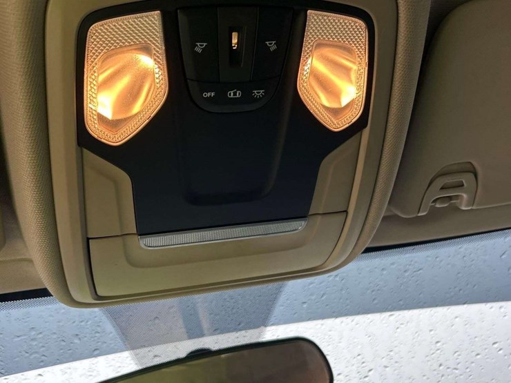 2020-dodge-3500-image-21