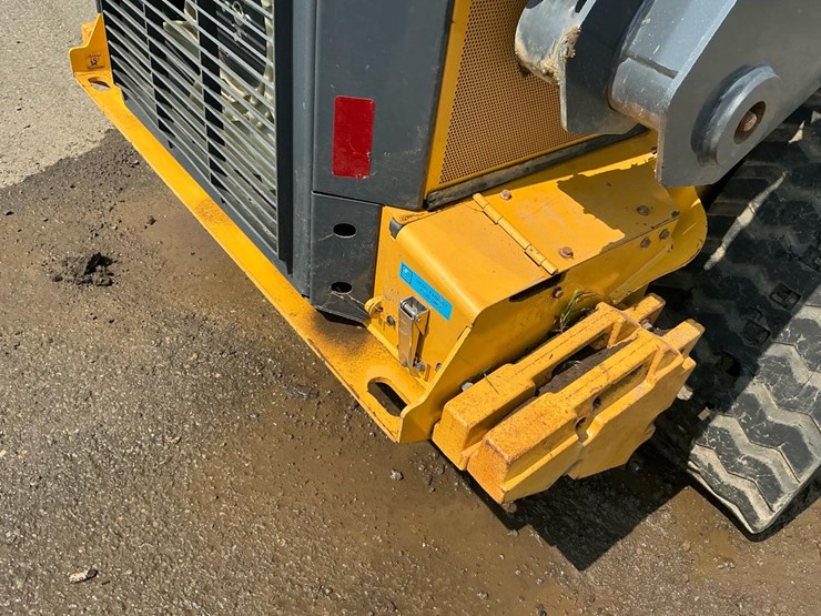 2019-deere-333g-image-28