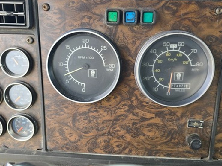 1989-kenworth-t800-image-30