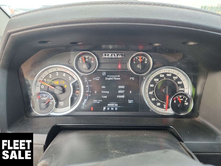 2014-ram-2500-laramie-image-17