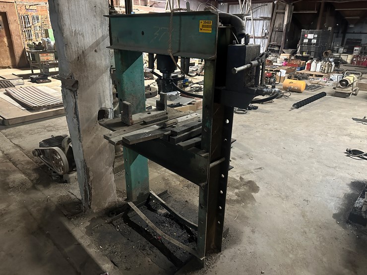 #38469-•-shop-press-image-1