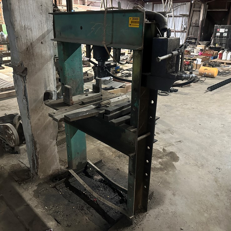 #38469 • Shop Press