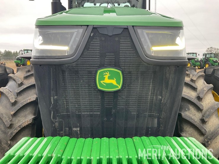 2023-john-deere-8r-370-image-45