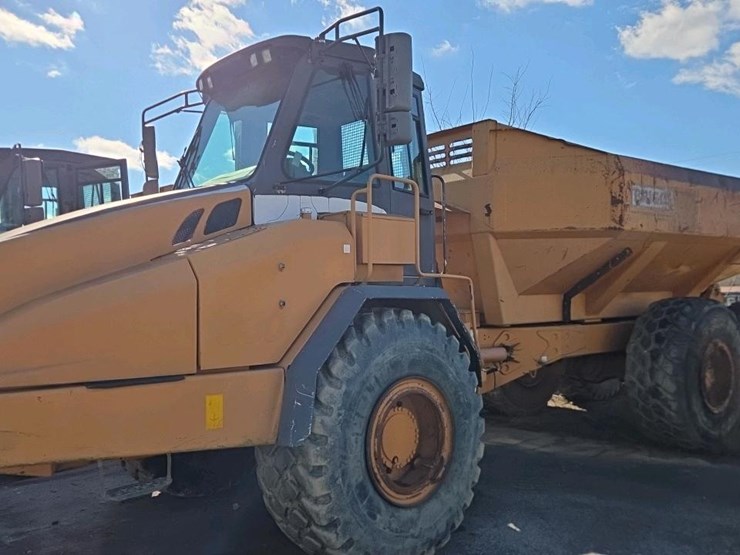 2005-case-330-image-9